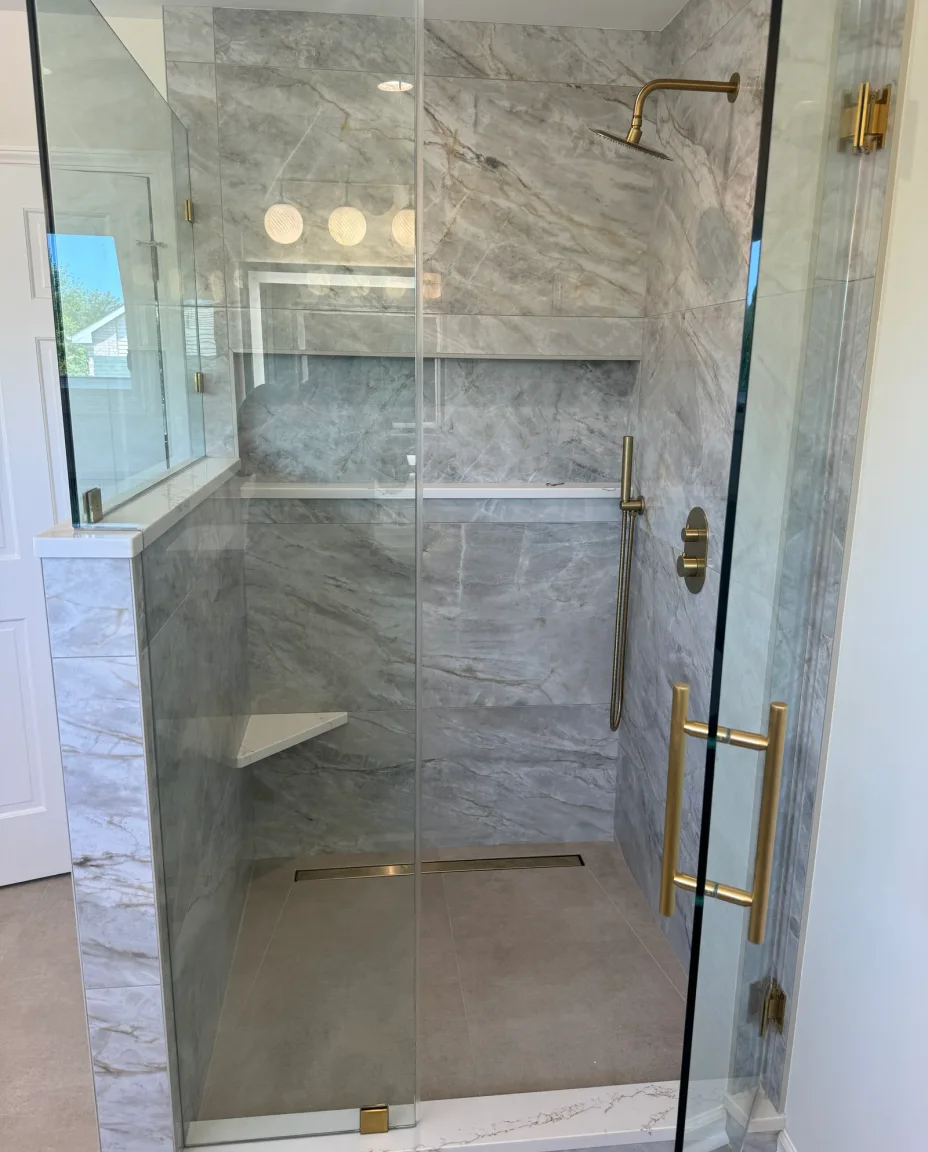 Bathroom remodel with walk-in shower by Luxe Development, Lemont IL